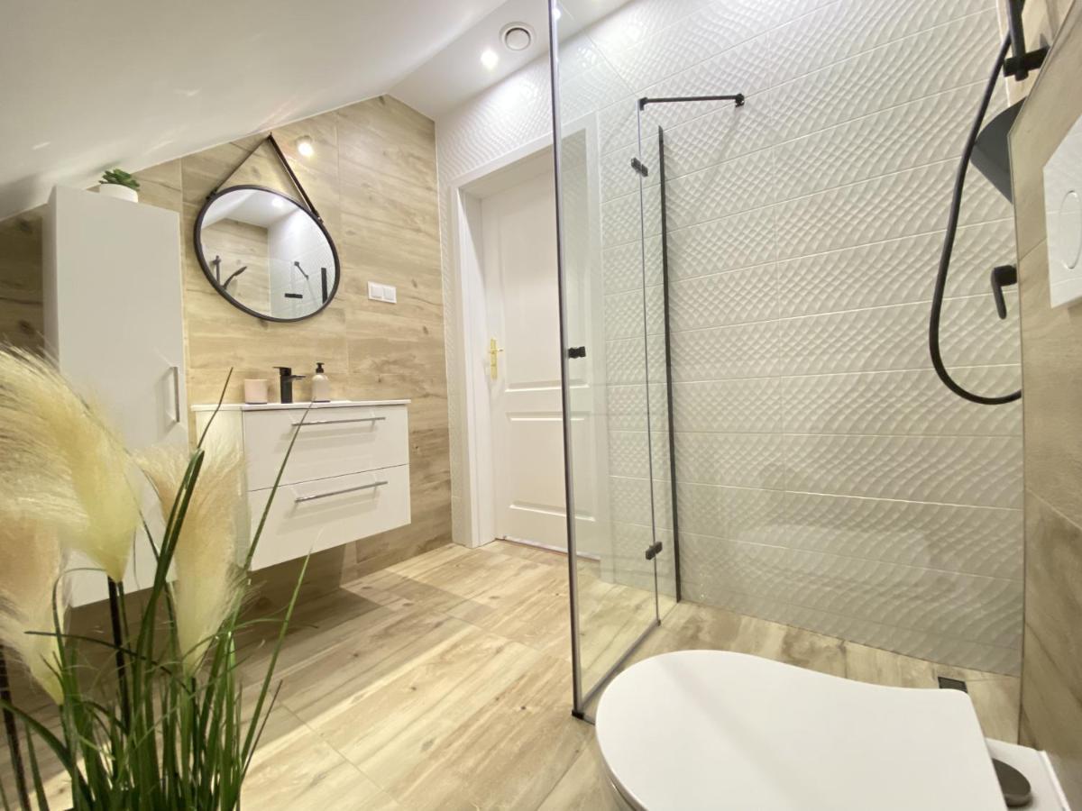 Fiona3 Centrum700m Parking Bezplatny Monitorowany Salon Tv Sypialnia Tv Lazienka Kuchnia Rekuperacja Apartment