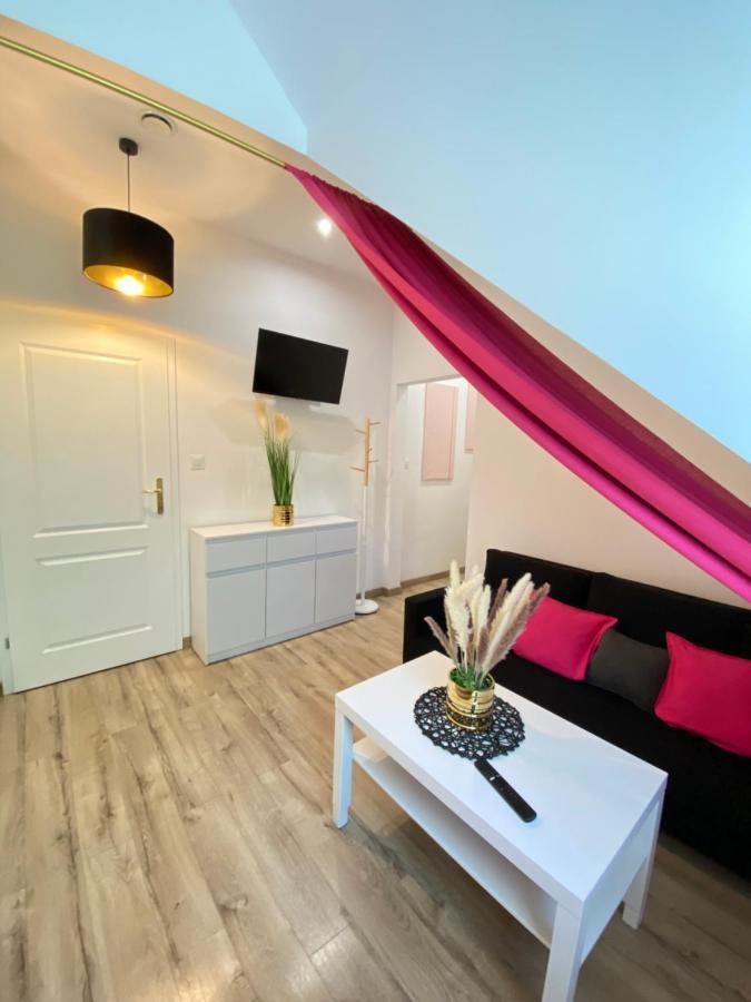 Fiona3 Centrum700m Parking Bezplatny Monitorowany Salon Tv Sypialnia Tv Lazienka Kuchnia Rekuperacja Apartment
